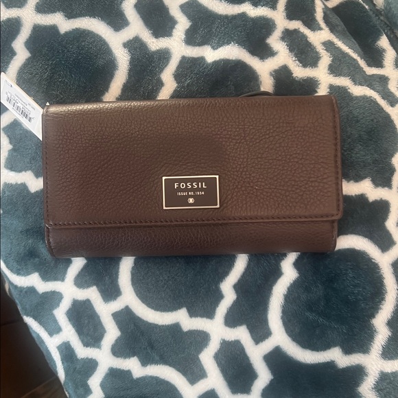 Fossil Dark Brown Leather Clutch - Picture 1 of 8